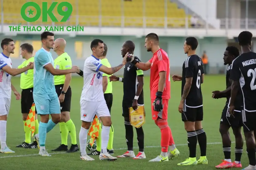 Prishtina (trắng) gặp nhiều bất lợi khi để thua đậm trước Sheriff Tiraspol trong trận đấu lượt đi. (Ảnh: Internet) Prishtina (trắng) gặp nhiều bất lợi khi để thua đậm trước Sheriff Tiraspol trong trận đấu lượt đi. (Ảnh: Internet)